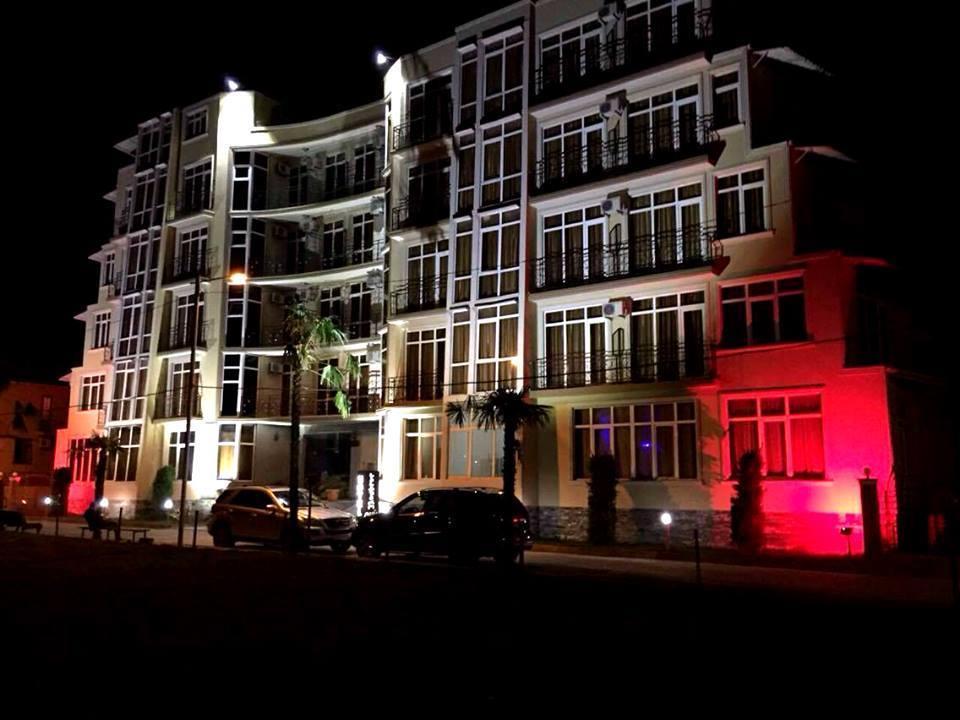Hotel Diana Koboeleti Buitenkant foto